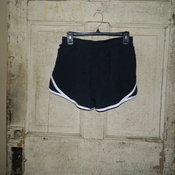 Under Armour Heatgear 3" Running Shorts Womens Size M (SS-24) - Picture 3 of 5